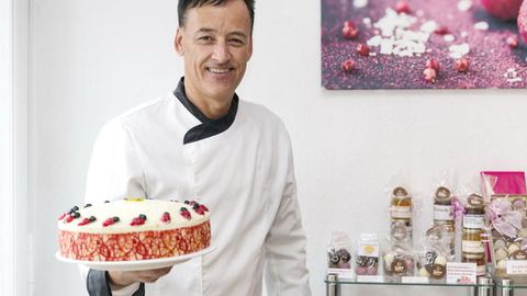 Jochen Ripper präsentiert eine seiner leckeren Köstlichkeiten